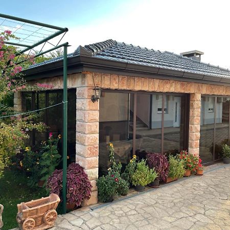 Guest House Благай Экстерьер фото