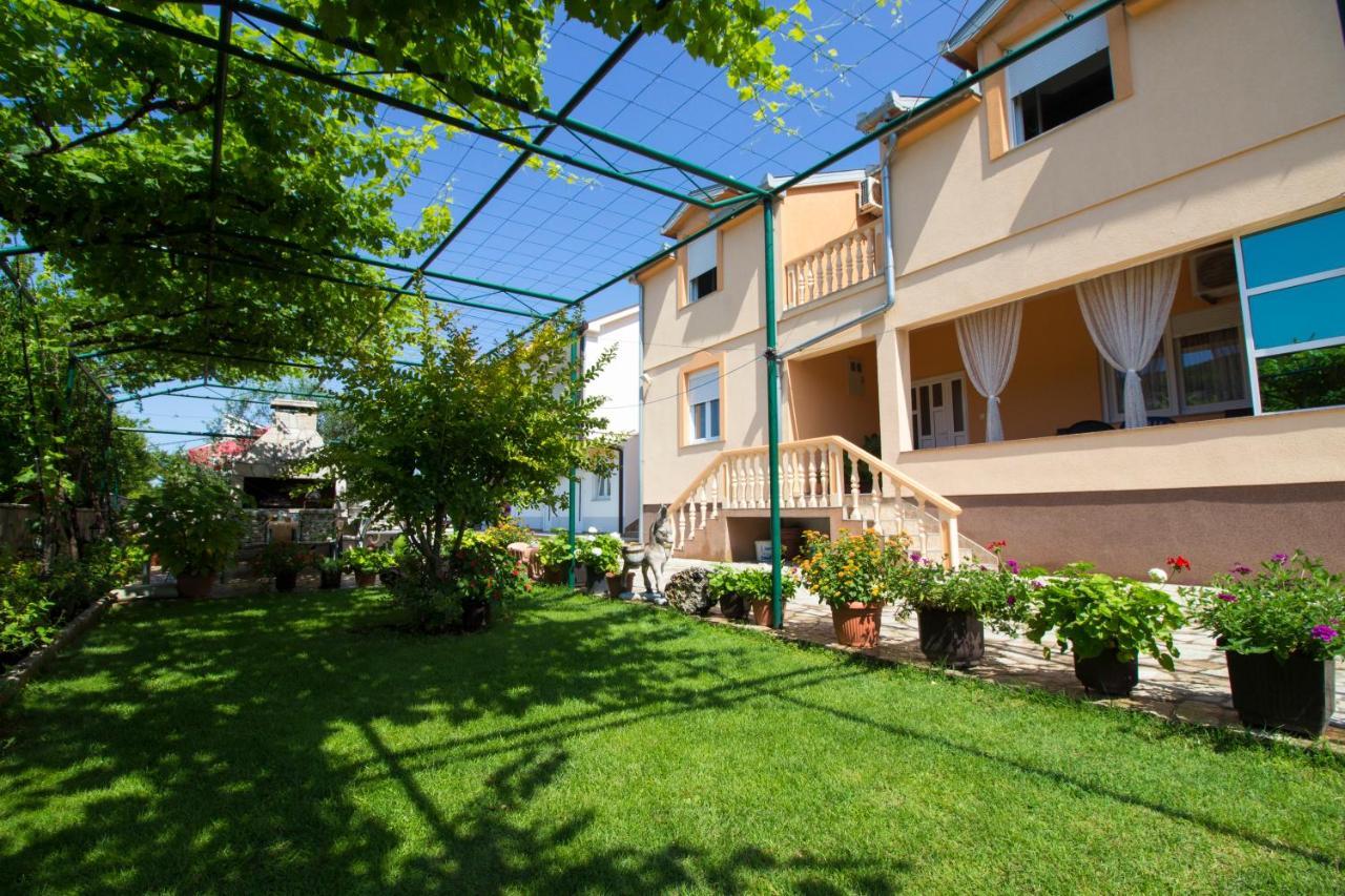 Guest House Благай Экстерьер фото