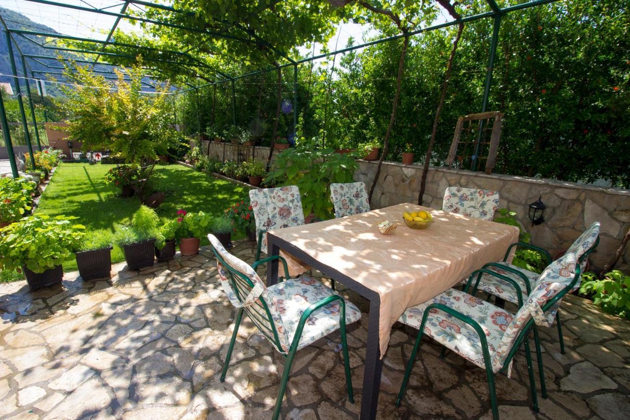 Guest House Благай Экстерьер фото